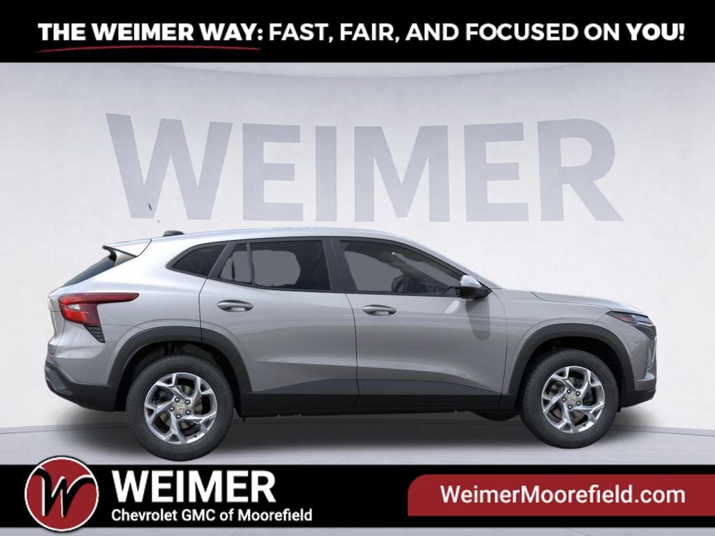 New 2026 Chevrolet Trax LS - photo - 5