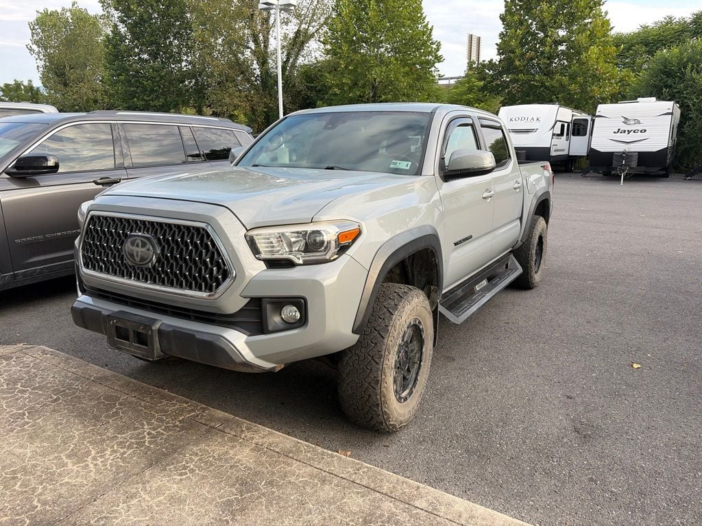 Pre-Owned 2018 Toyota Tacoma TRD Off-Road - photo - 0