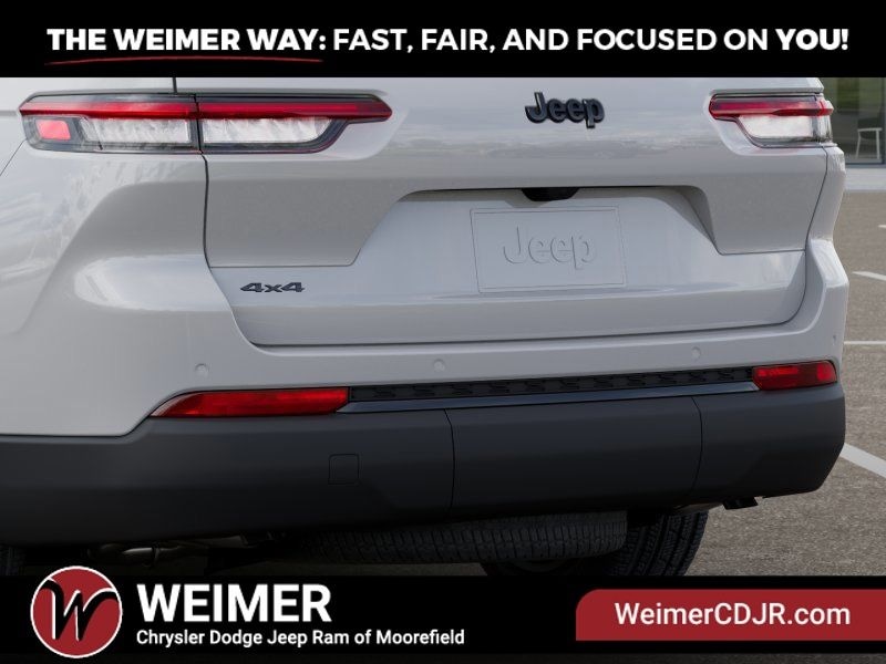 New 2025 Jeep Grand Cherokee L Limited - photo - 12