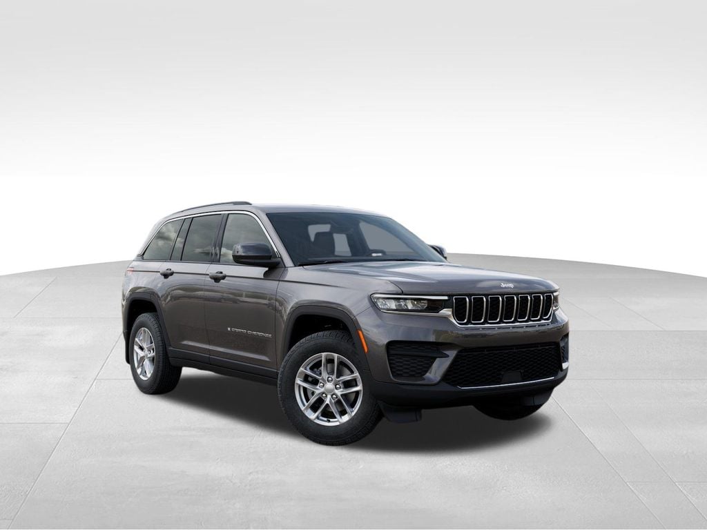 New 2026 Jeep Grand Cherokee Laredo - photo - 4