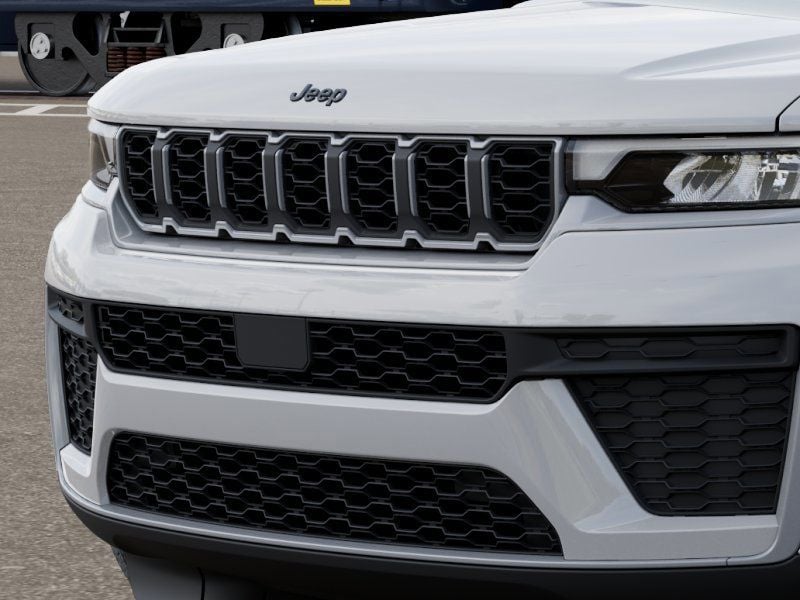 New 2026 Jeep Grand Cherokee Altitude - photo - 10