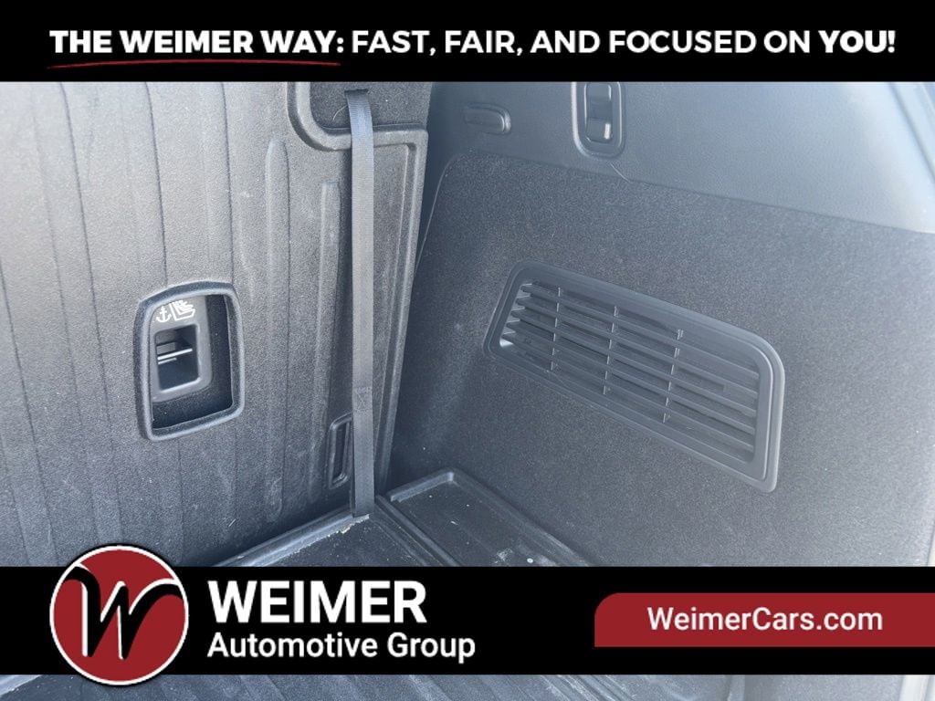 Pre-Owned 2025 Nissan Pathfinder Platinum - photo - 10