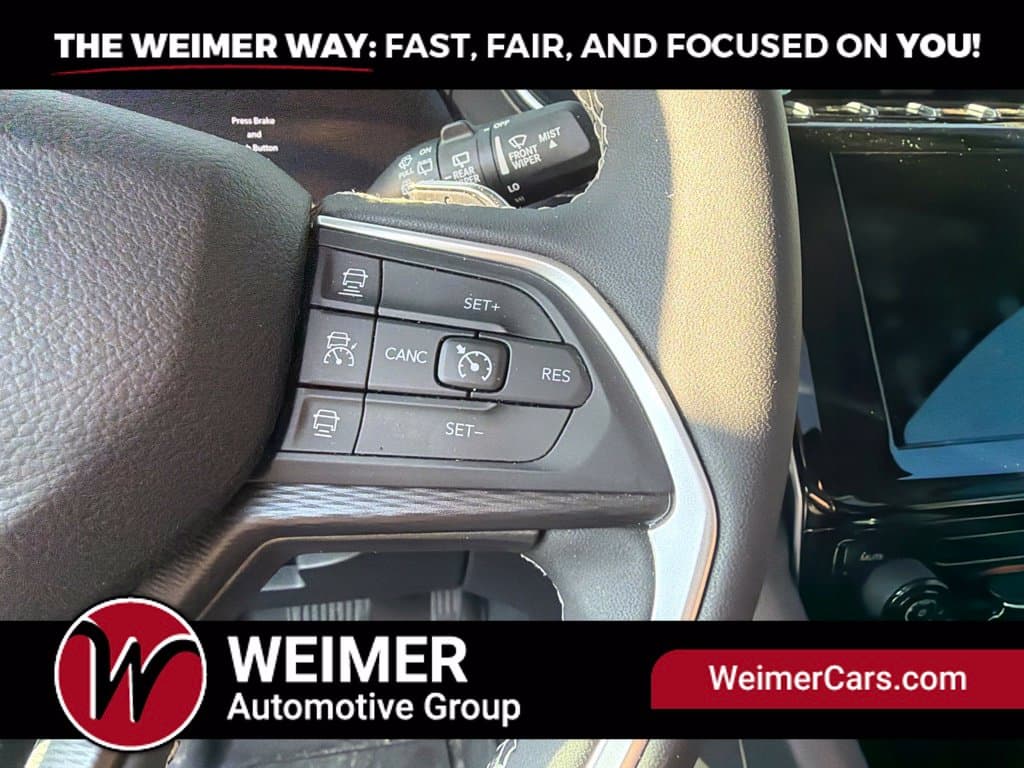 Pre-Owned 2024 Jeep Grand Cherokee L Laredo - photo - 25