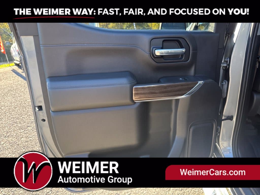 Pre-Owned 2021 Chevrolet Silverado 1500 RST - photo - 29