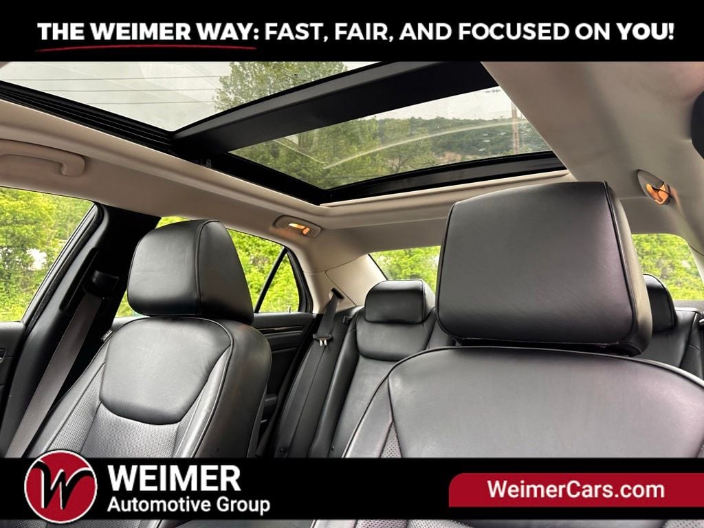 Pre-Owned 2023 Chrysler 300 Touring - photo - 20