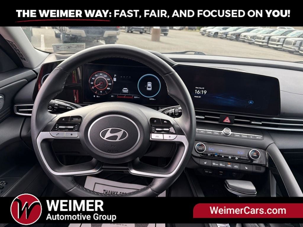 Pre-Owned 2024 Hyundai Elantra SEL - photo - 15