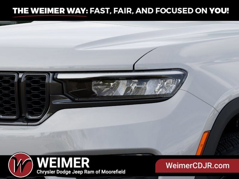 New 2025 Jeep Grand Cherokee Limited - photo - 9