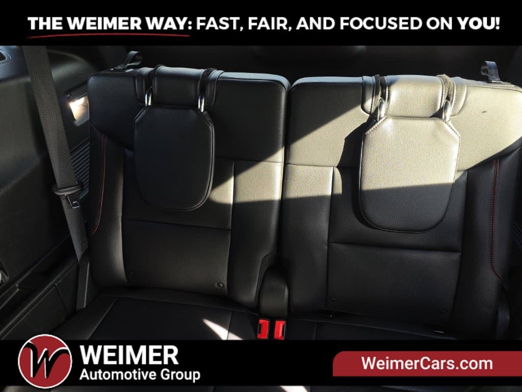 Pre-Owned 2023 Ford Explorer ST-Line - photo - 11