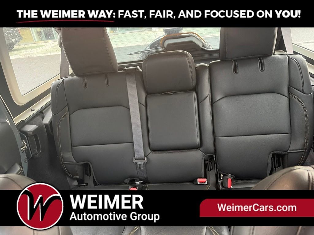 Pre-Owned 2024 Jeep Wrangler Sahara - photo - 18