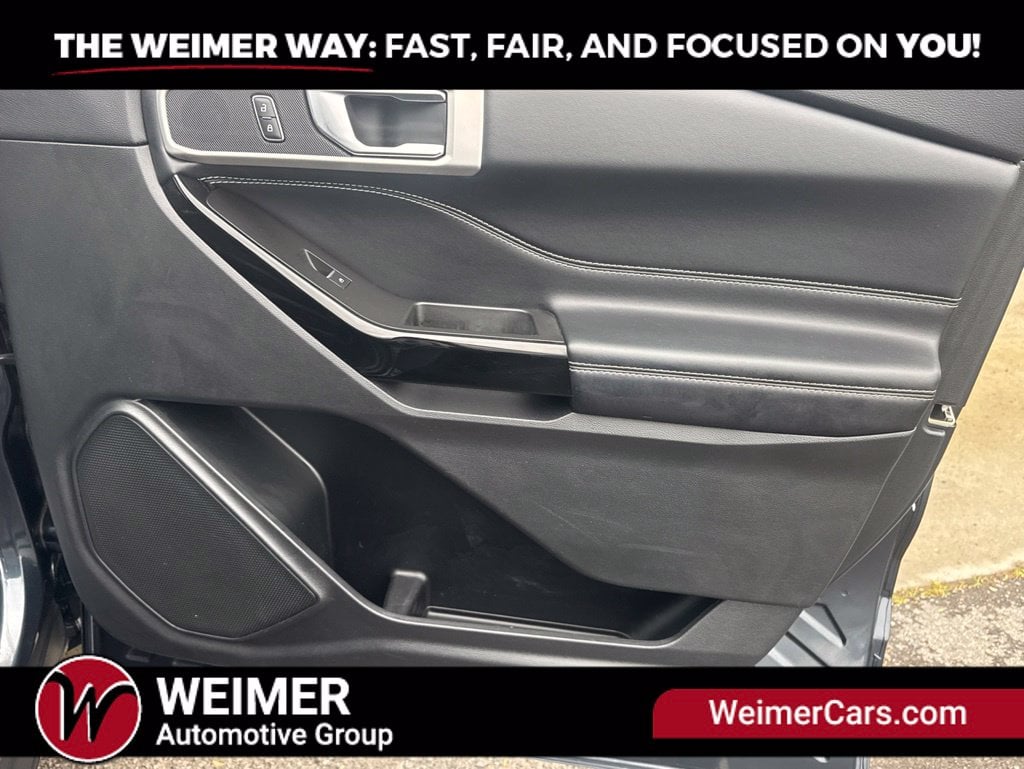 Pre-Owned 2022 Ford Explorer ST - photo - 27