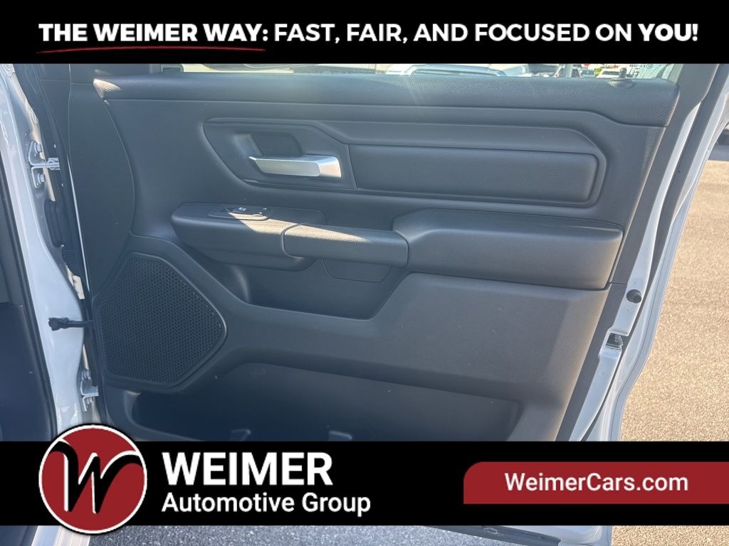 Pre-Owned 2024 Ram 1500 Tradesman - photo - 16