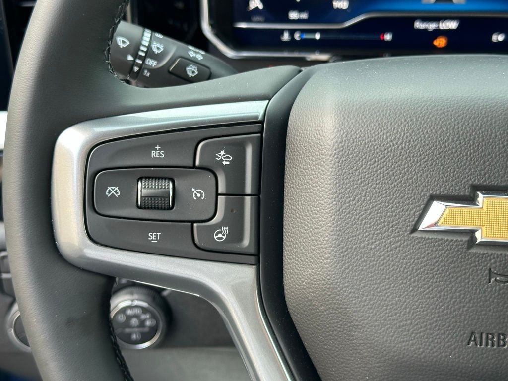 New 2025 Chevrolet Silverado 2500HD LT - photo - 11