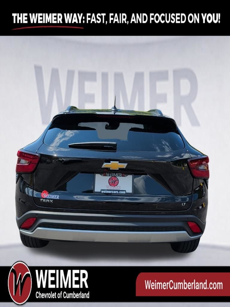 New 2026 Chevrolet Trax LT - photo - 3