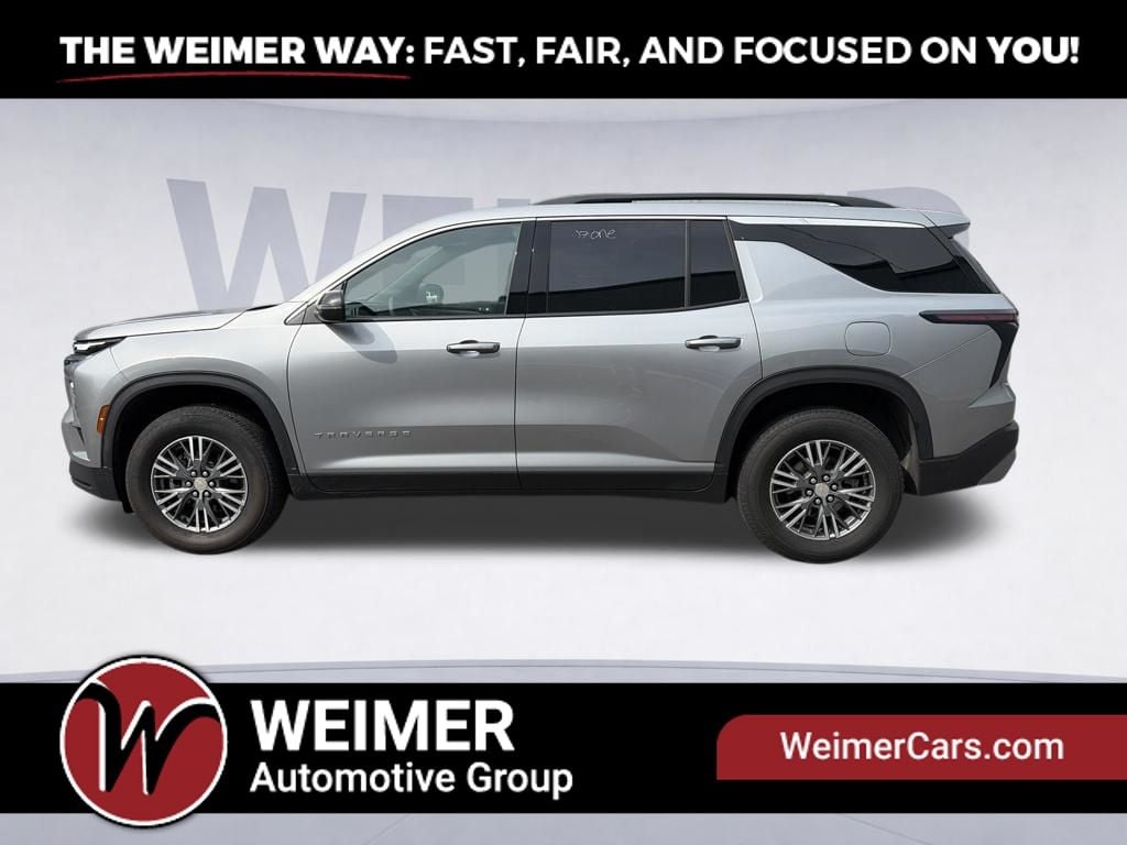 Pre-Owned 2025 Chevrolet Traverse LT - photo - 7