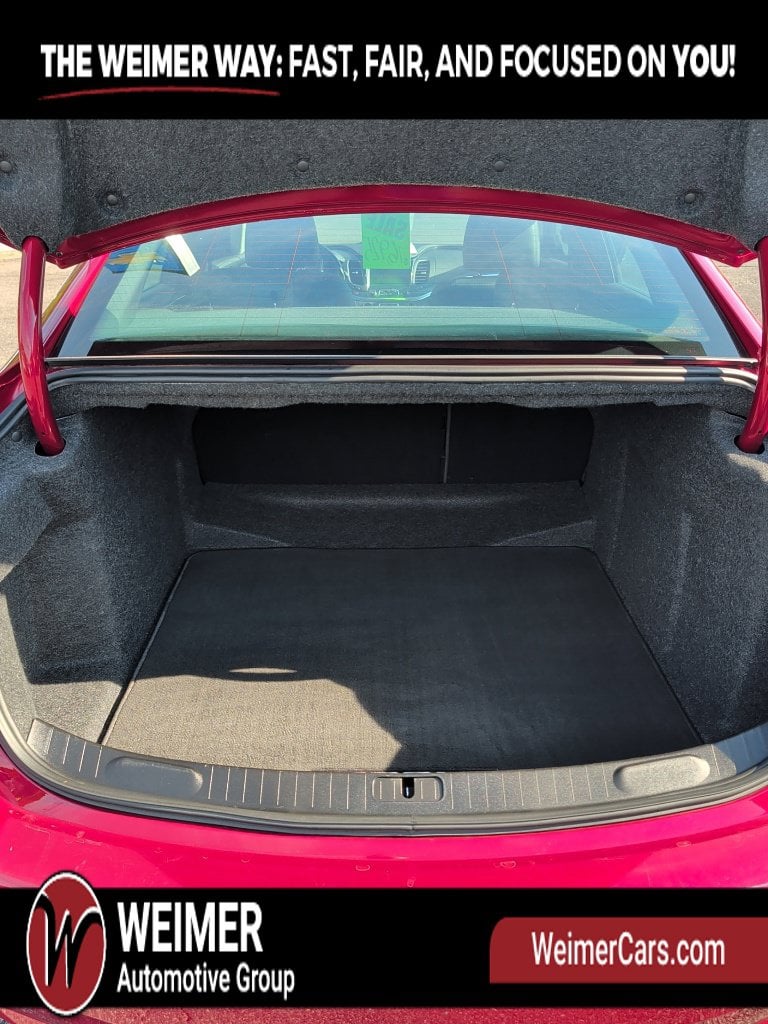 Pre-Owned 2020 Chevrolet Impala LT - photo - 12