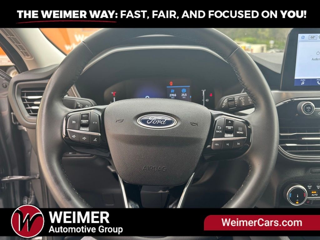 Pre-Owned 2023 Ford Escape Active - photo - 11
