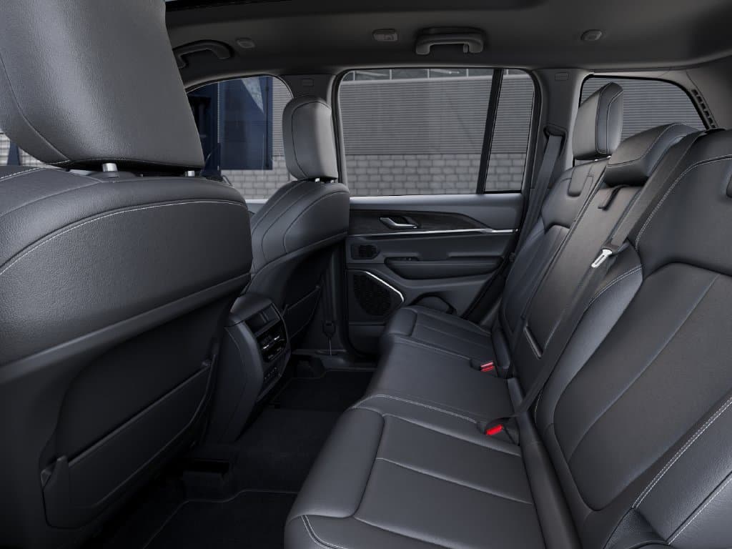New 2026 Jeep Grand Cherokee Limited - photo - 22