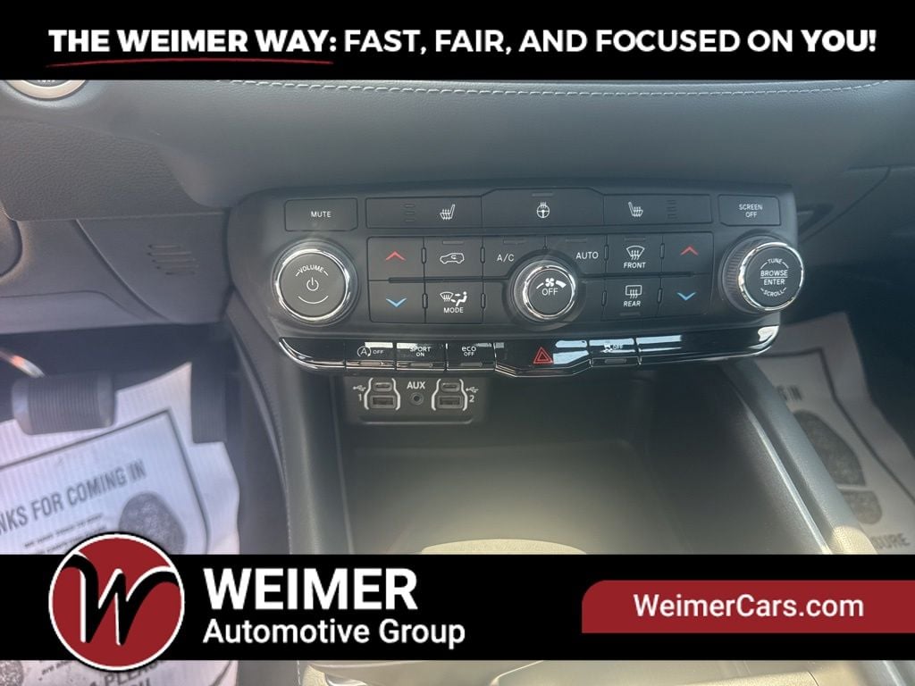 Pre-Owned 2024 Dodge Durango SXT Plus - photo - 27