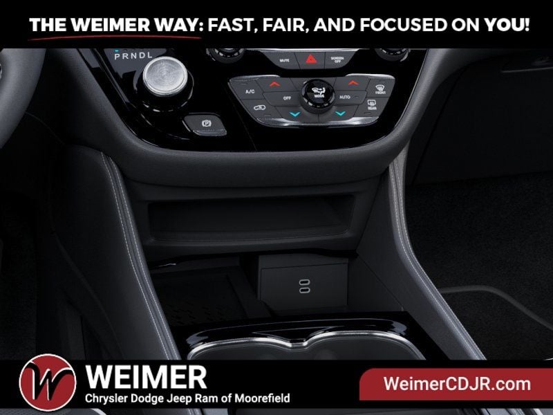 New 2027 Chrysler Pacifica Limited - photo - 23