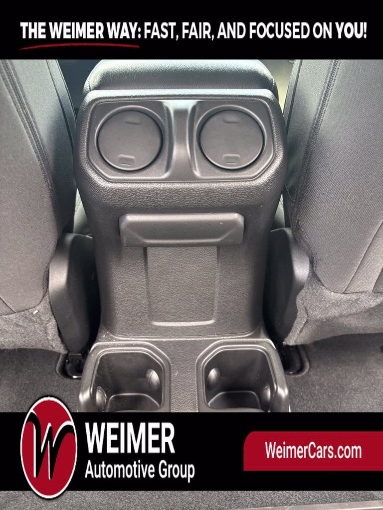 Pre-Owned 2022 Jeep Wrangler Sport - photo - 12