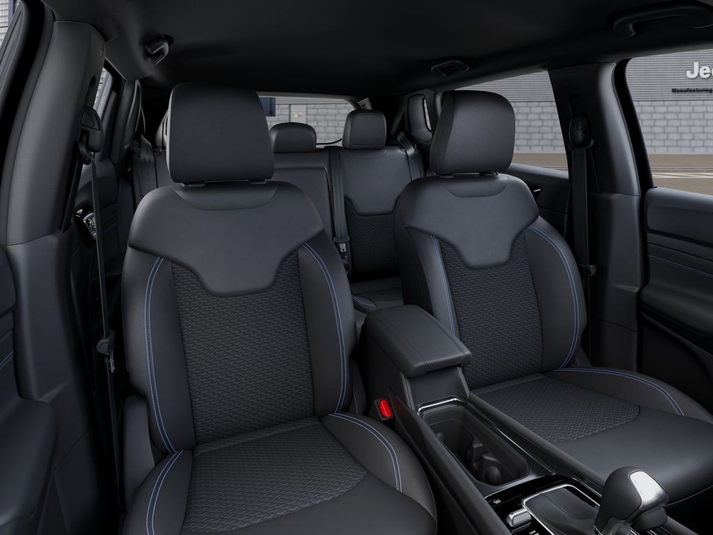 New 2026 Jeep Compass Latitude - photo - 15