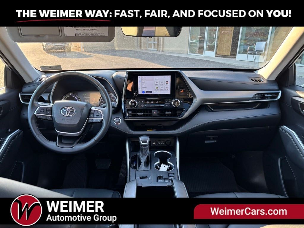 Pre-Owned 2023 Toyota Highlander Hybrid XLE - photo - 8