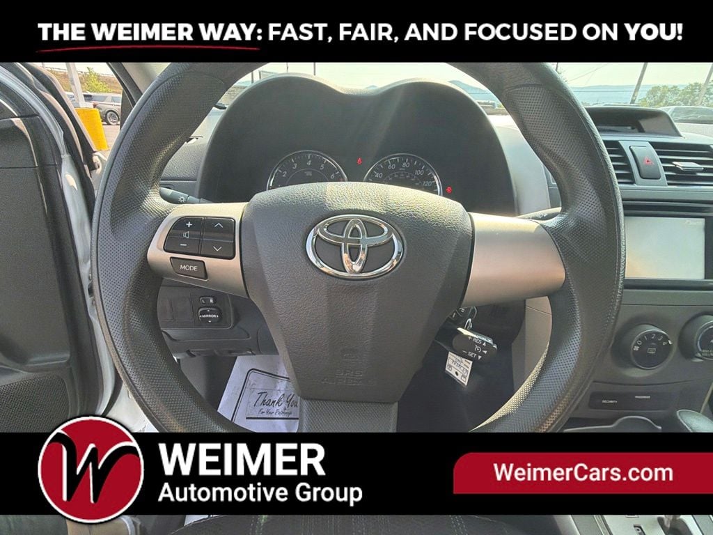 Pre-Owned 2013 Toyota Corolla S - photo - 33