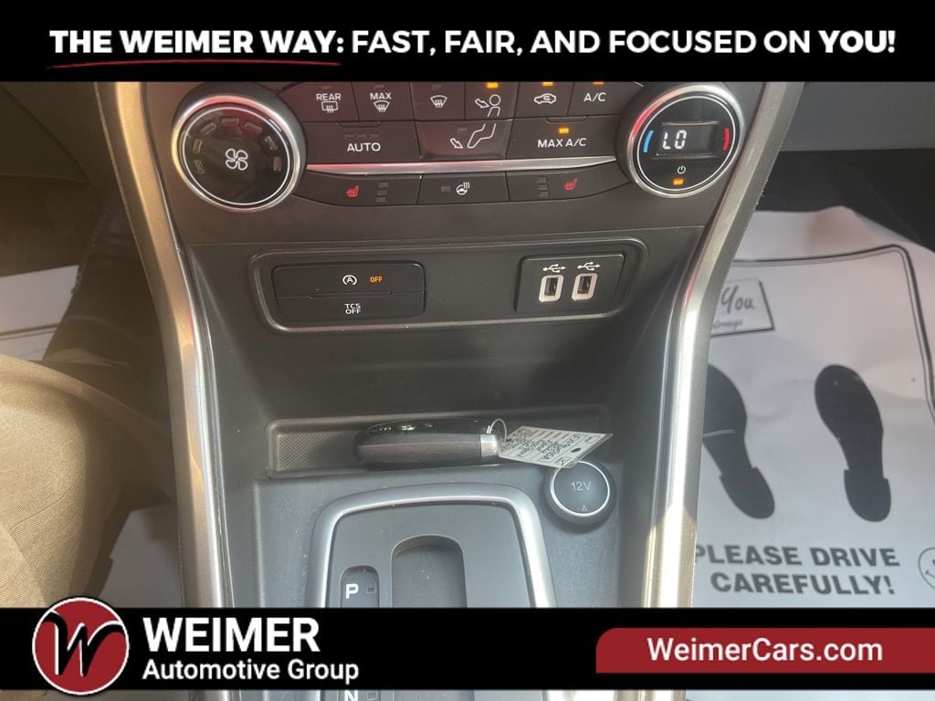 Pre-Owned 2022 Ford EcoSport SES - photo - 21