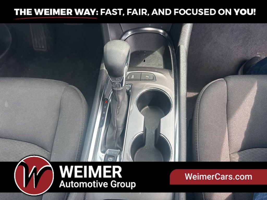 Pre-Owned 2024 Chevrolet Malibu LT - photo - 20