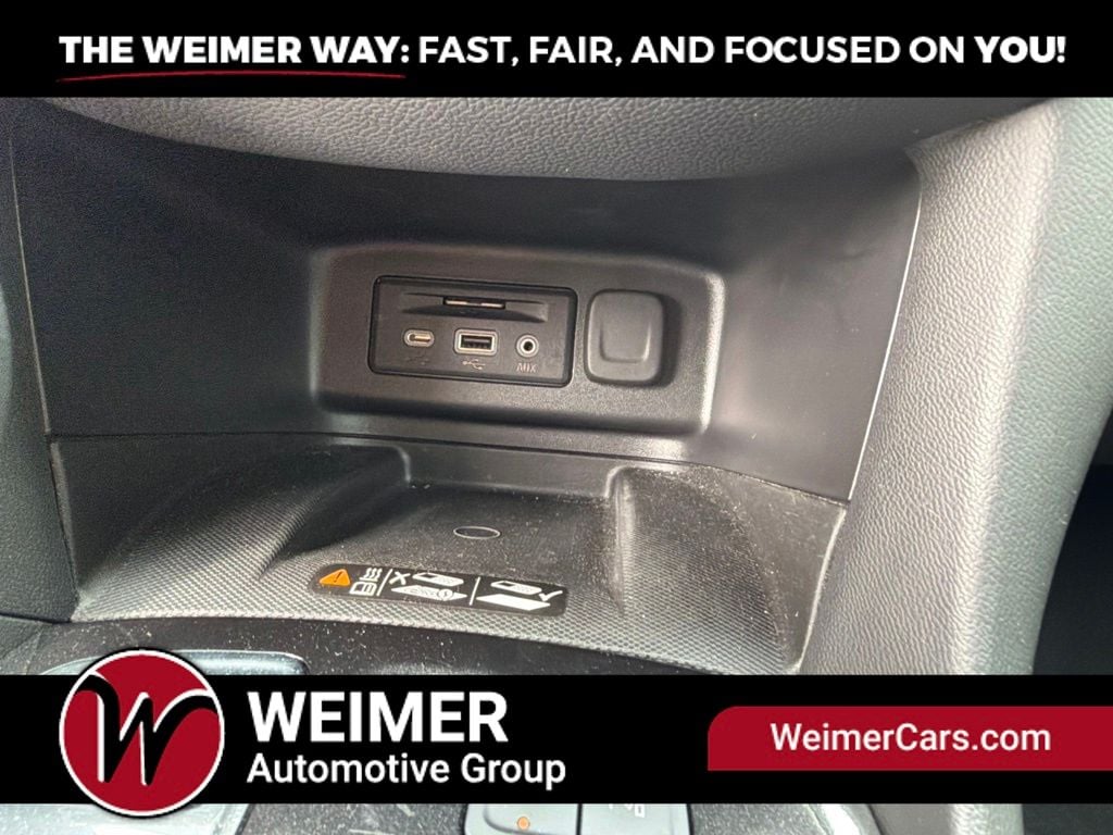 Pre-Owned 2023 Chevrolet Equinox Premier - photo - 34