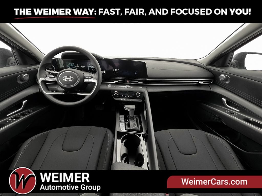Pre-Owned 2025 Hyundai Elantra Hybrid Blue - photo - 13