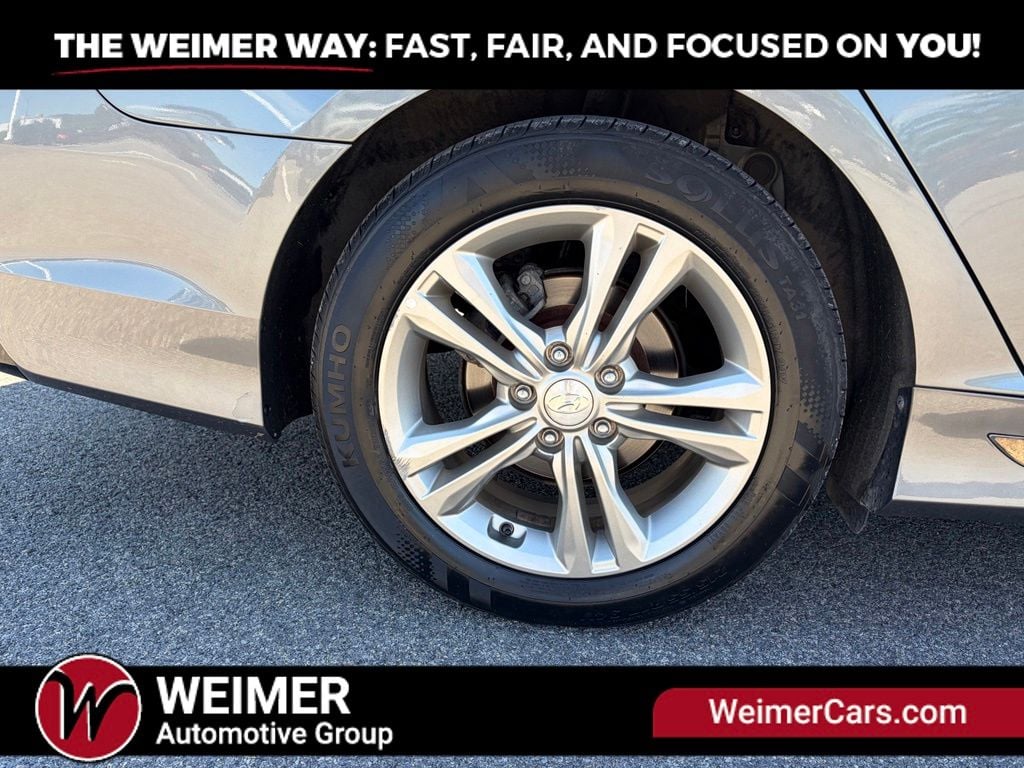 Pre-Owned 2019 Hyundai Sonata Sport - photo - 12