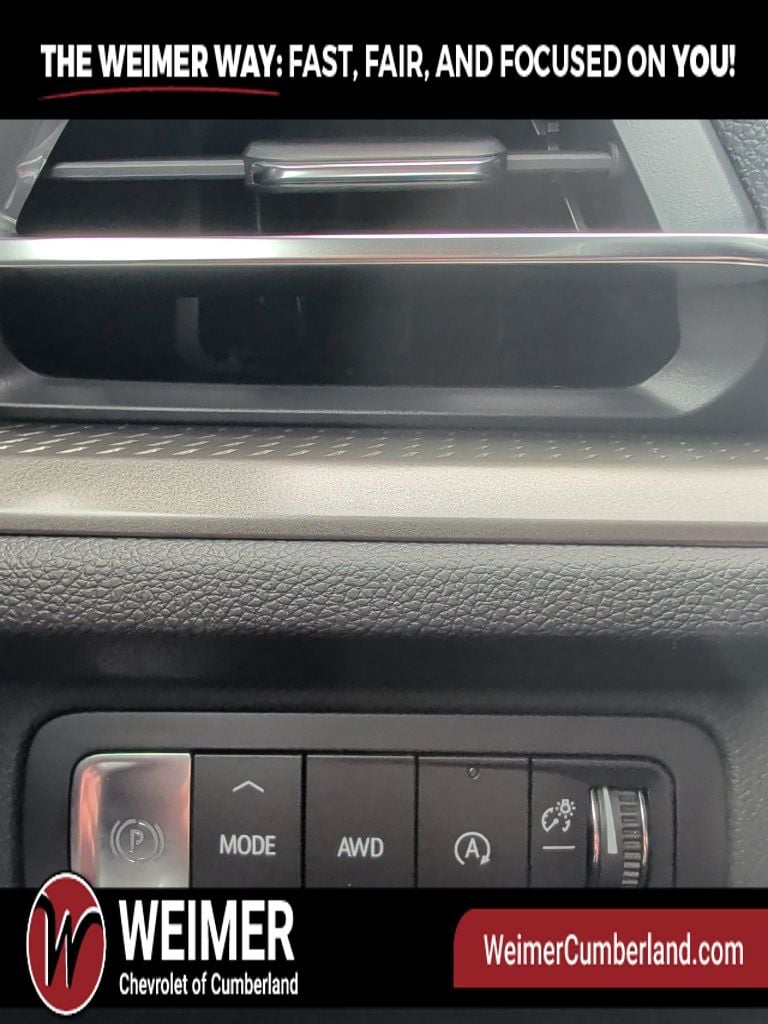 New 2026 Chevrolet Traverse LT - photo - 19