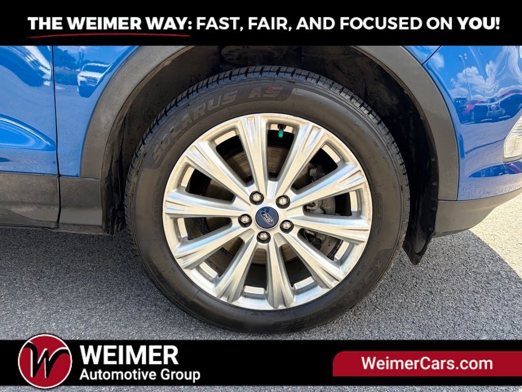Pre-Owned 2019 Ford Escape Titanium - photo - 11