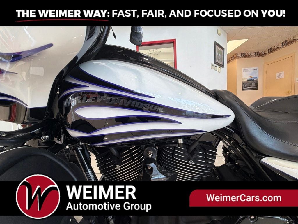 Pre-Owned 2016 Harley-Davidson Touring CVO SPECIAL - photo - 12