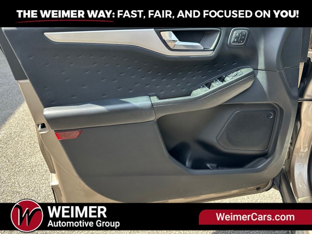 Pre-Owned 2020 Ford Escape SEL - photo - 7