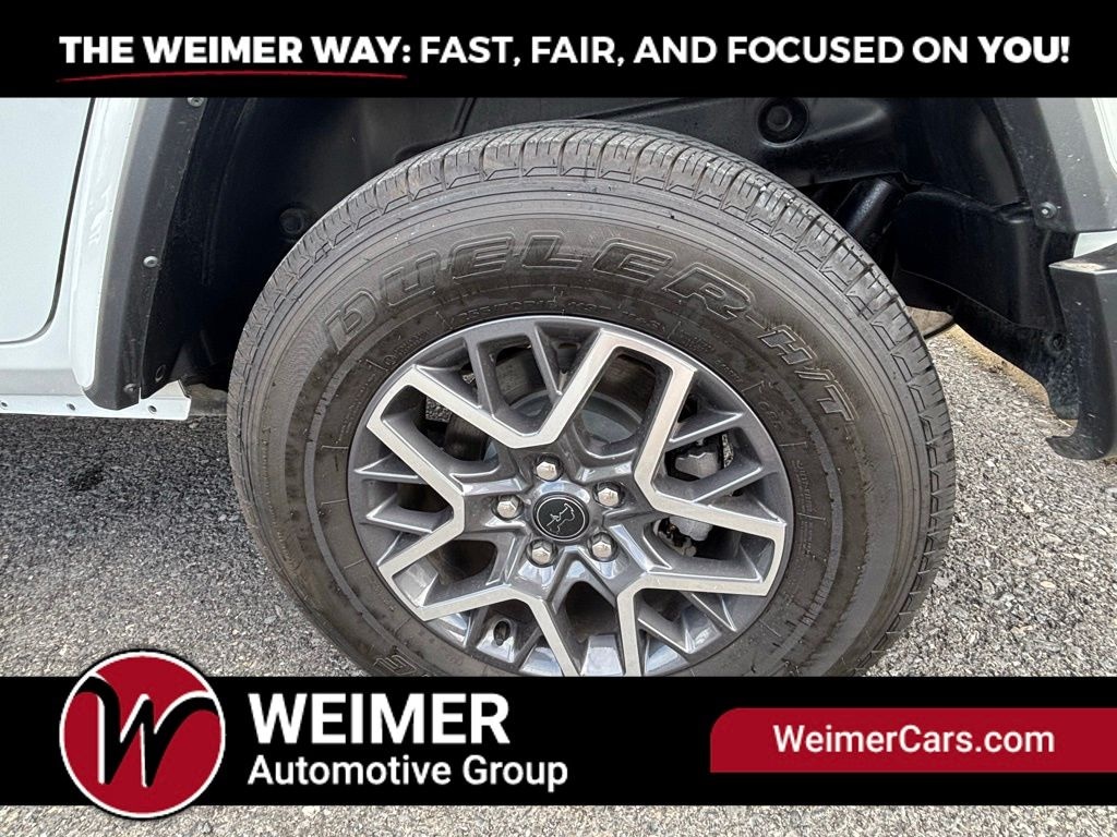 Pre-Owned 2024 Jeep Wrangler Sahara - photo - 5