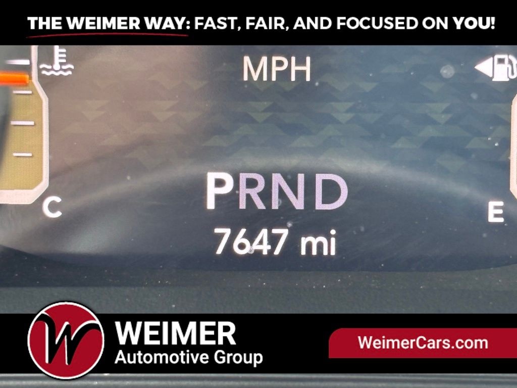 Pre-Owned 2024 Jeep Wrangler Sahara - photo - 16