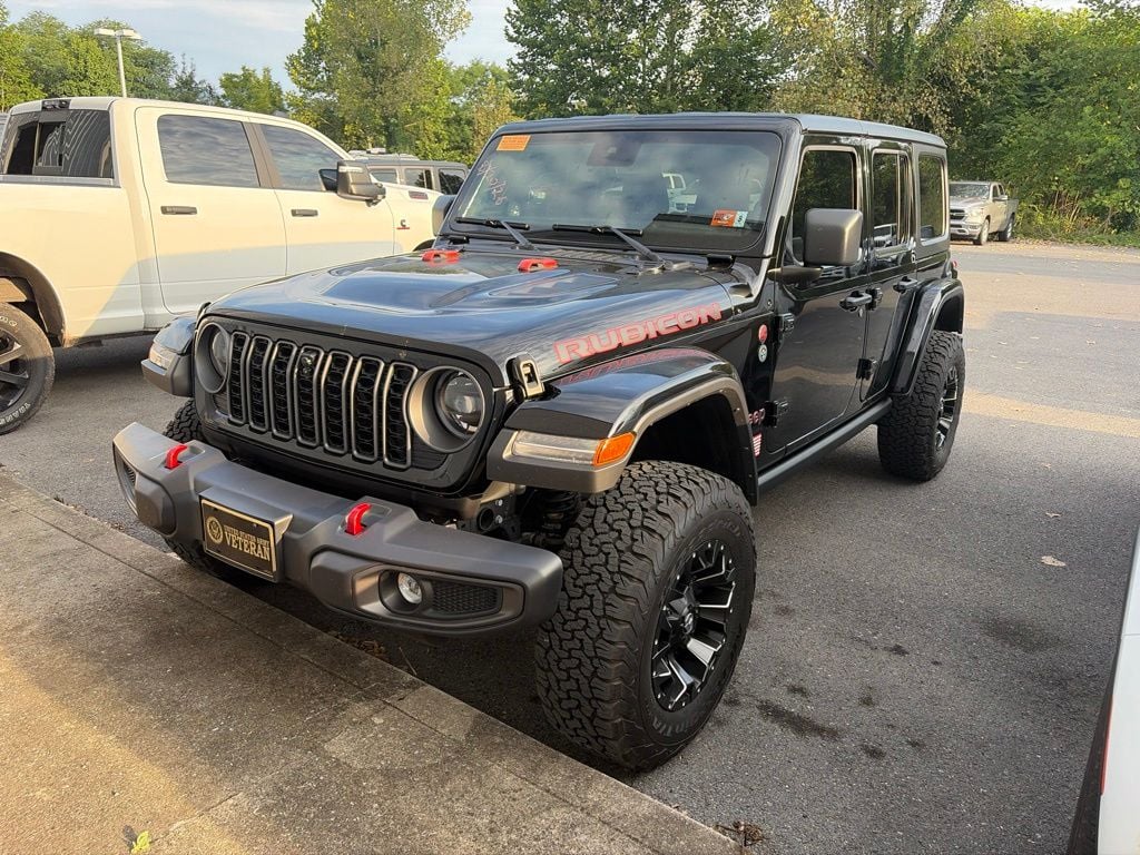 Pre-Owned 2025 Jeep Wrangler Rubicon - photo - 0