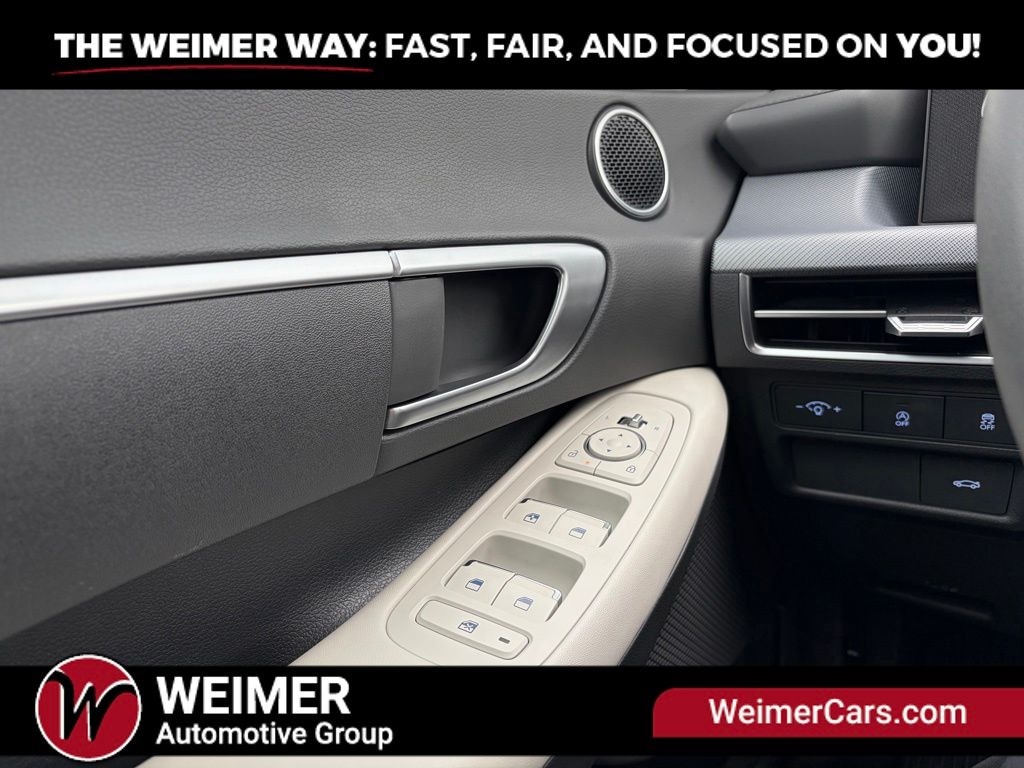 Pre-Owned 2025 Hyundai Sonata SE - photo - 22
