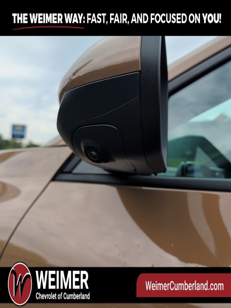 New 2027 Chevrolet Equinox LT - photo - 9