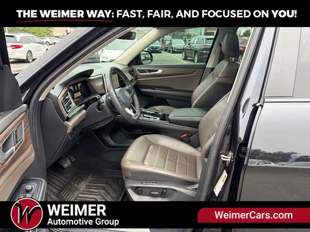 Pre-Owned 2024 Volkswagen Atlas 2.0T SEL - photo - 23