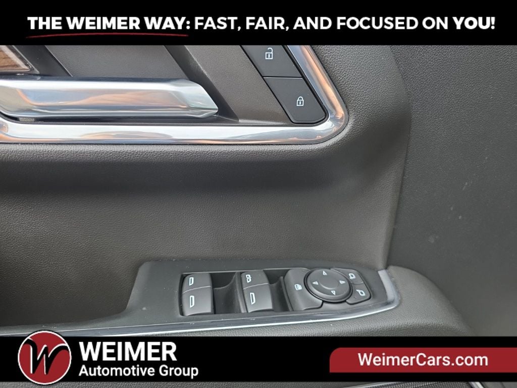 Pre-Owned 2024 Chevrolet Silverado 1500 LT - photo - 14