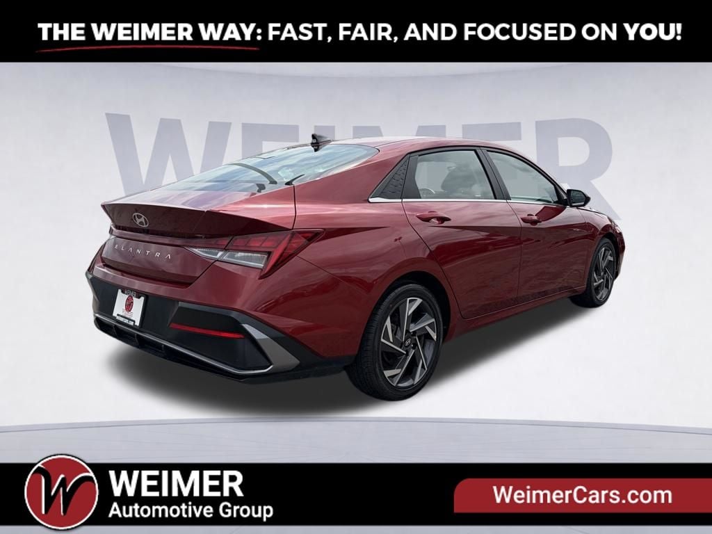 Pre-Owned 2024 Hyundai Elantra SEL - photo - 4