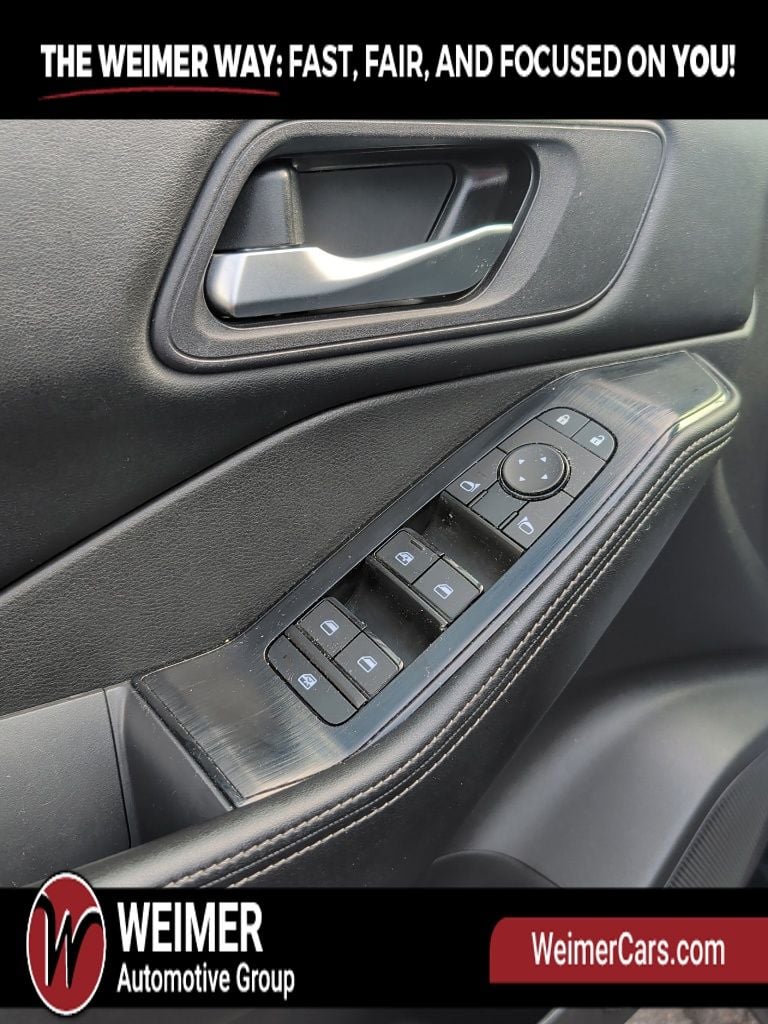 Pre-Owned 2024 Nissan Rogue SV - photo - 10