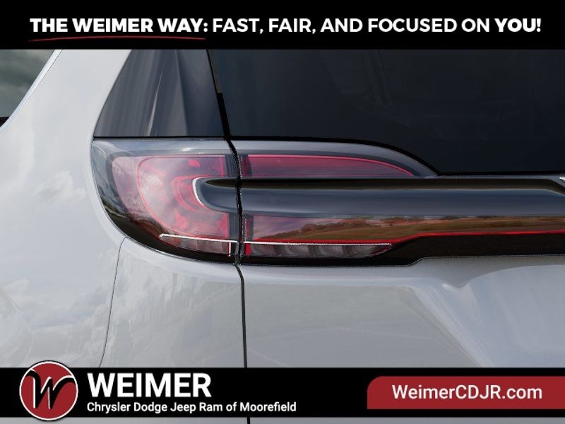 New 2025 Chrysler Pacifica Select - photo - 8
