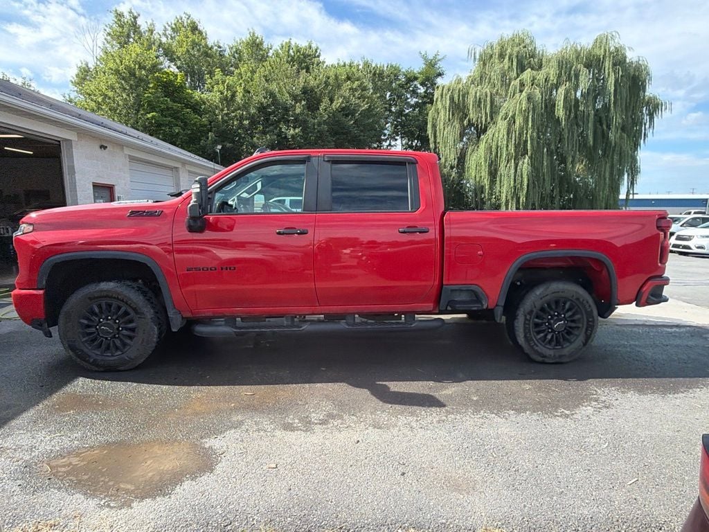 Pre-Owned 2024 Chevrolet Silverado 2500HD LT - photo - 7