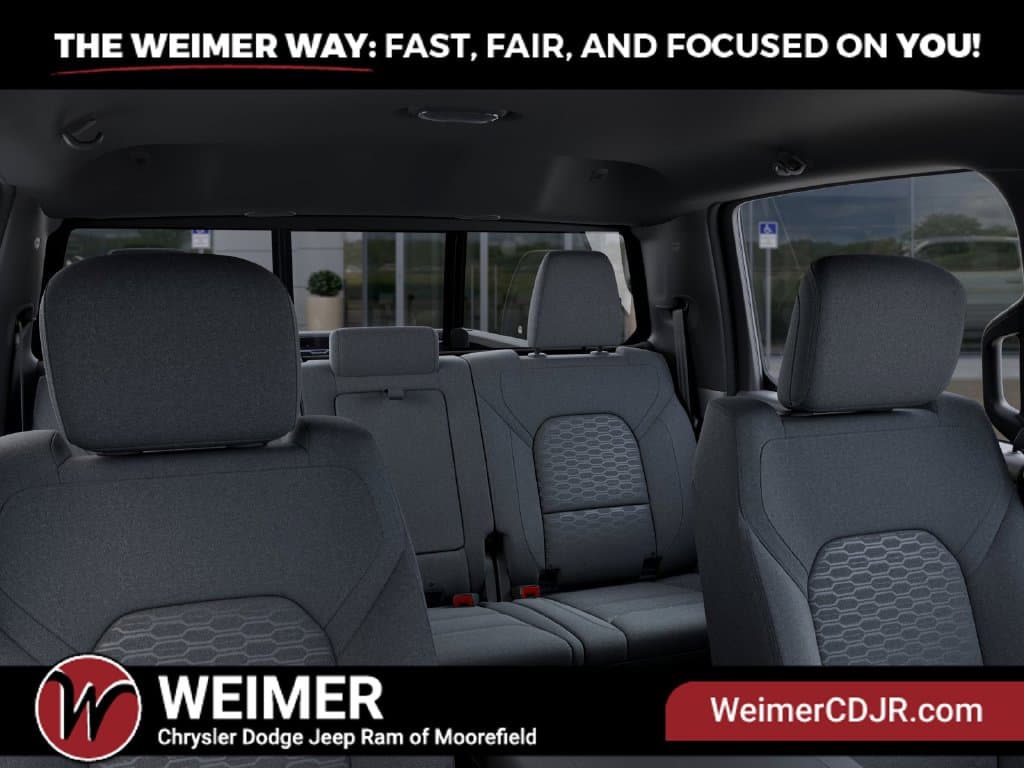New 2026 Ram 1500 Express - photo - 25