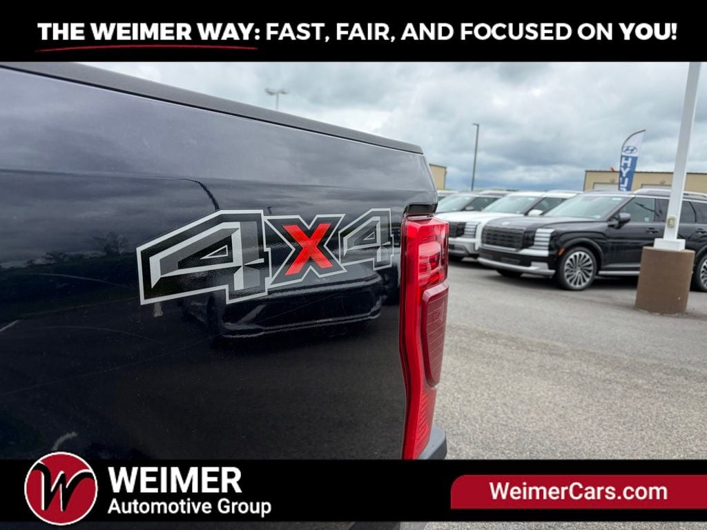 Pre-Owned 2021 Ford F-350SD Lariat - photo - 11