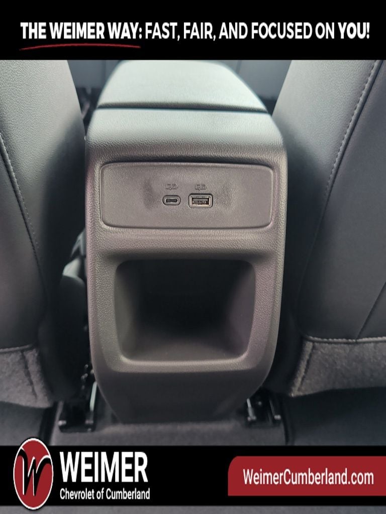 New 2026 Chevrolet Trax LT - photo - 9